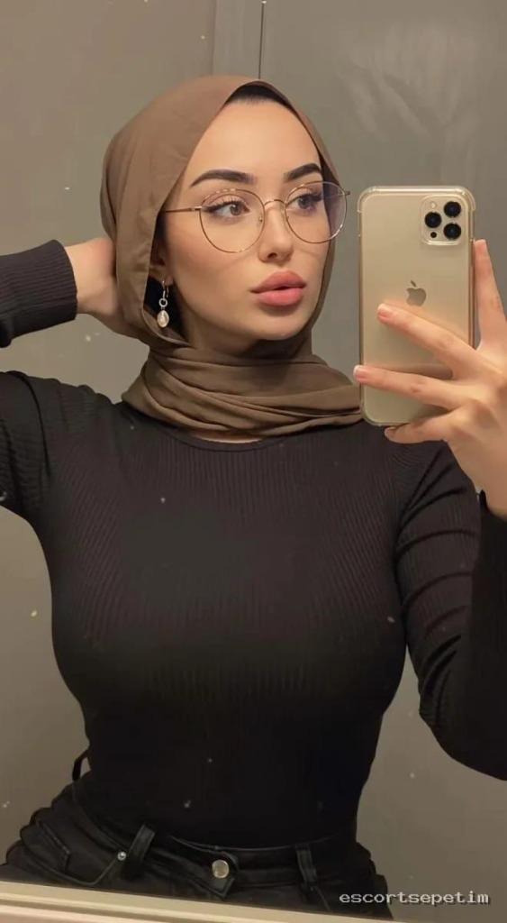 Beyoğlu Arap Cami VIP Escort Bayan 9